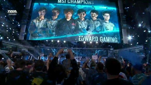 转换进攻跑 转换进攻跑